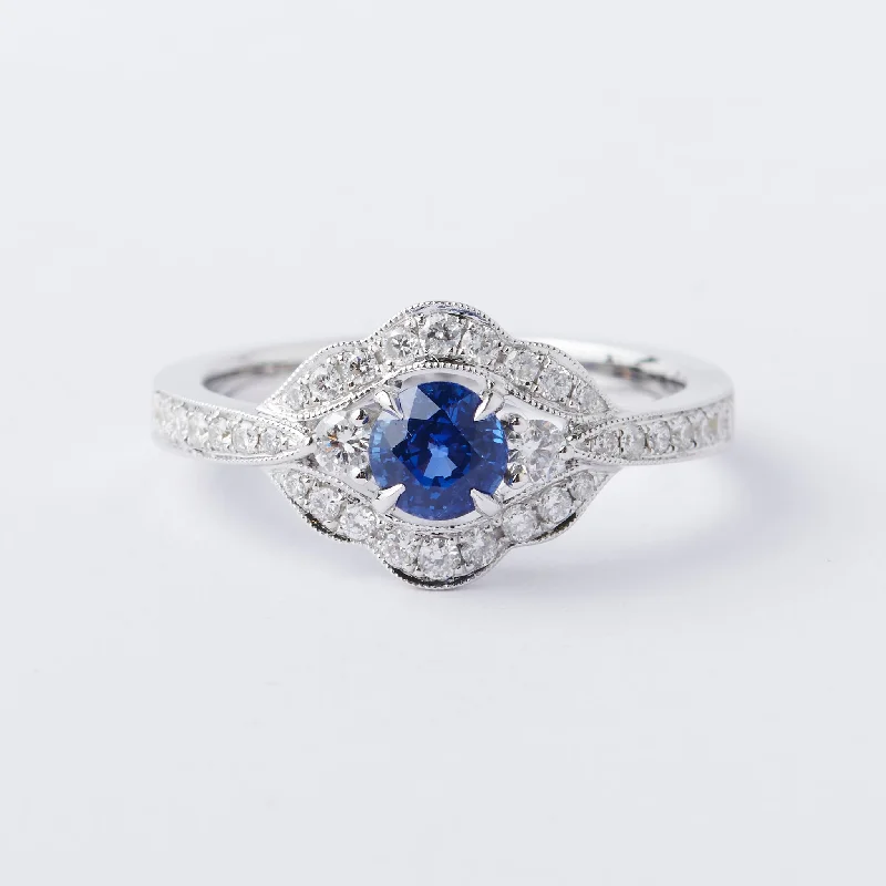 women vintage-inspired engagement rings -Macedon Ring