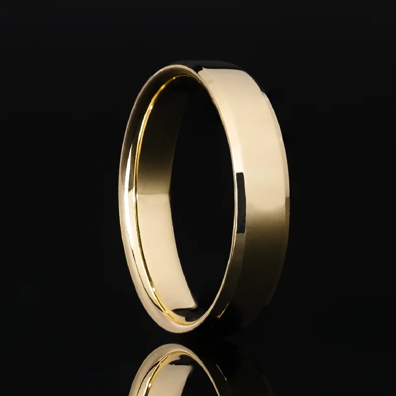 women heart-cut rings -5mm Beveled Gold Ring