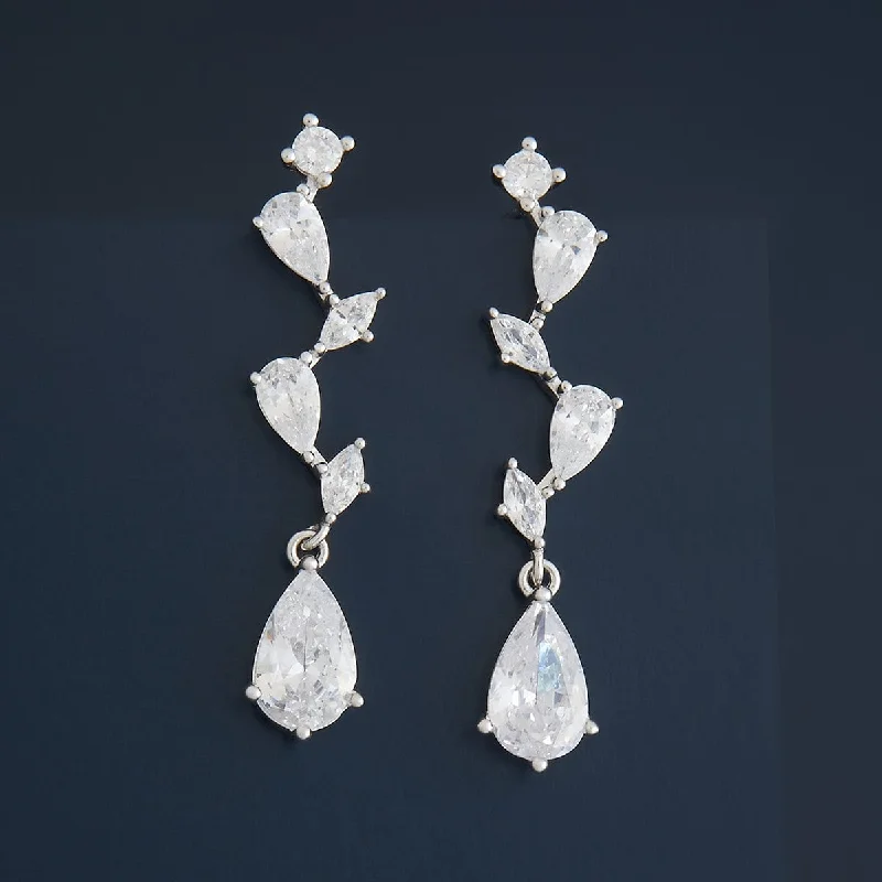 women glamorous earrings -92.5 Silver Earring 180754