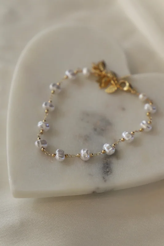 women silver bracelets -PEARL STATION CHAIN BRACELET