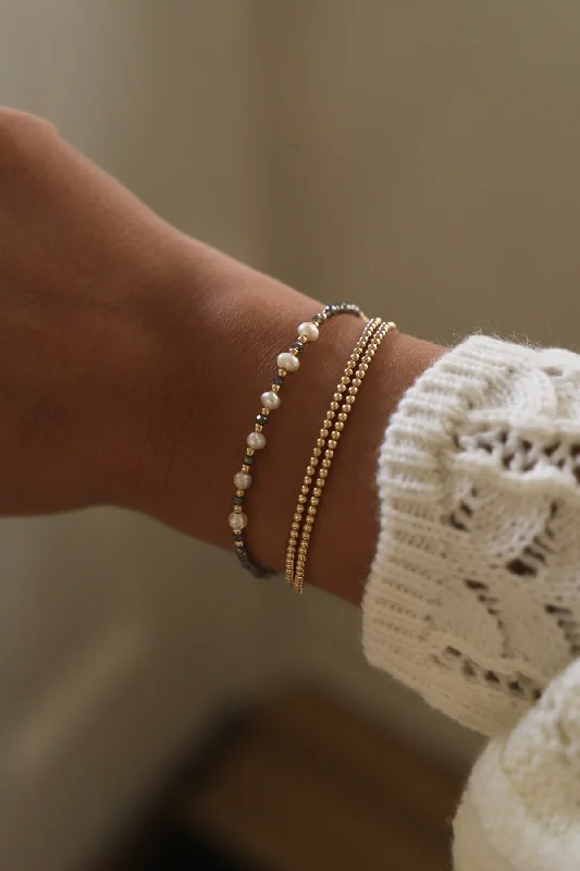 women beaded bracelets -SMOKY PEARL BRACELET