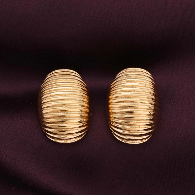 women statement gold earrings -Elegant Golden Ribbed Oval Earrings